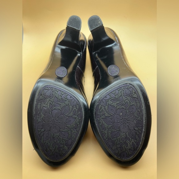 Sofft Women's Sz 9.5M Purple Patent Leather Peep Toe Heels Black Bows, Preowned - Picture 10 of 14